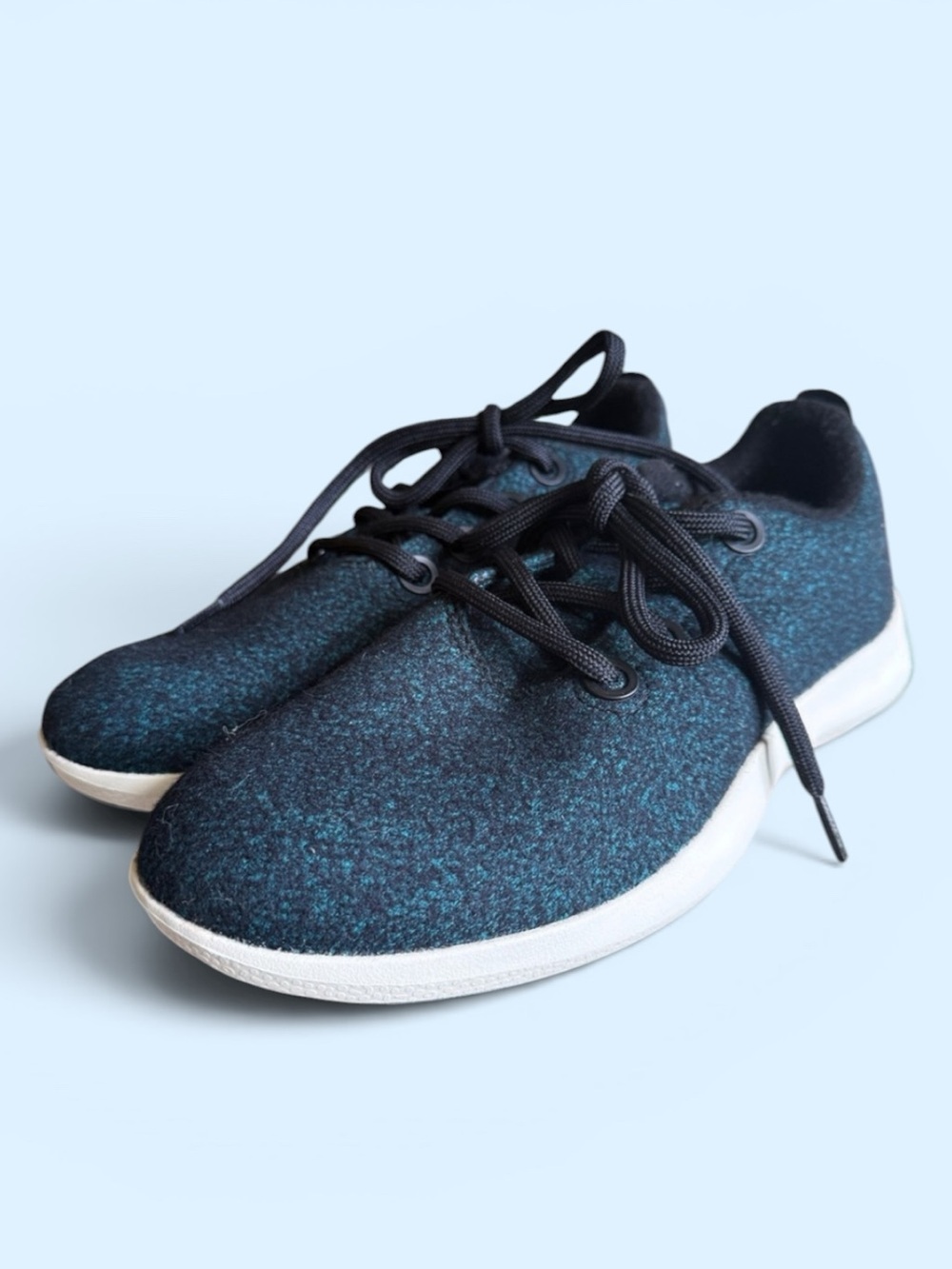 ALLBIRDS WOMEN’S SIZE 9 WOOL RUNNER MIZZLES. NWOT.